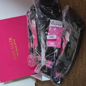 ISEE Hair PRINCESS Collection NEW glueless Wig kinky curly 18" Color 10A**